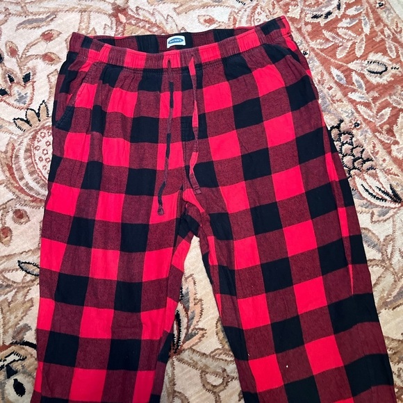 Old Navy, black and red flannel sleep pajamas with top tie size XL - Picture 3 of 7